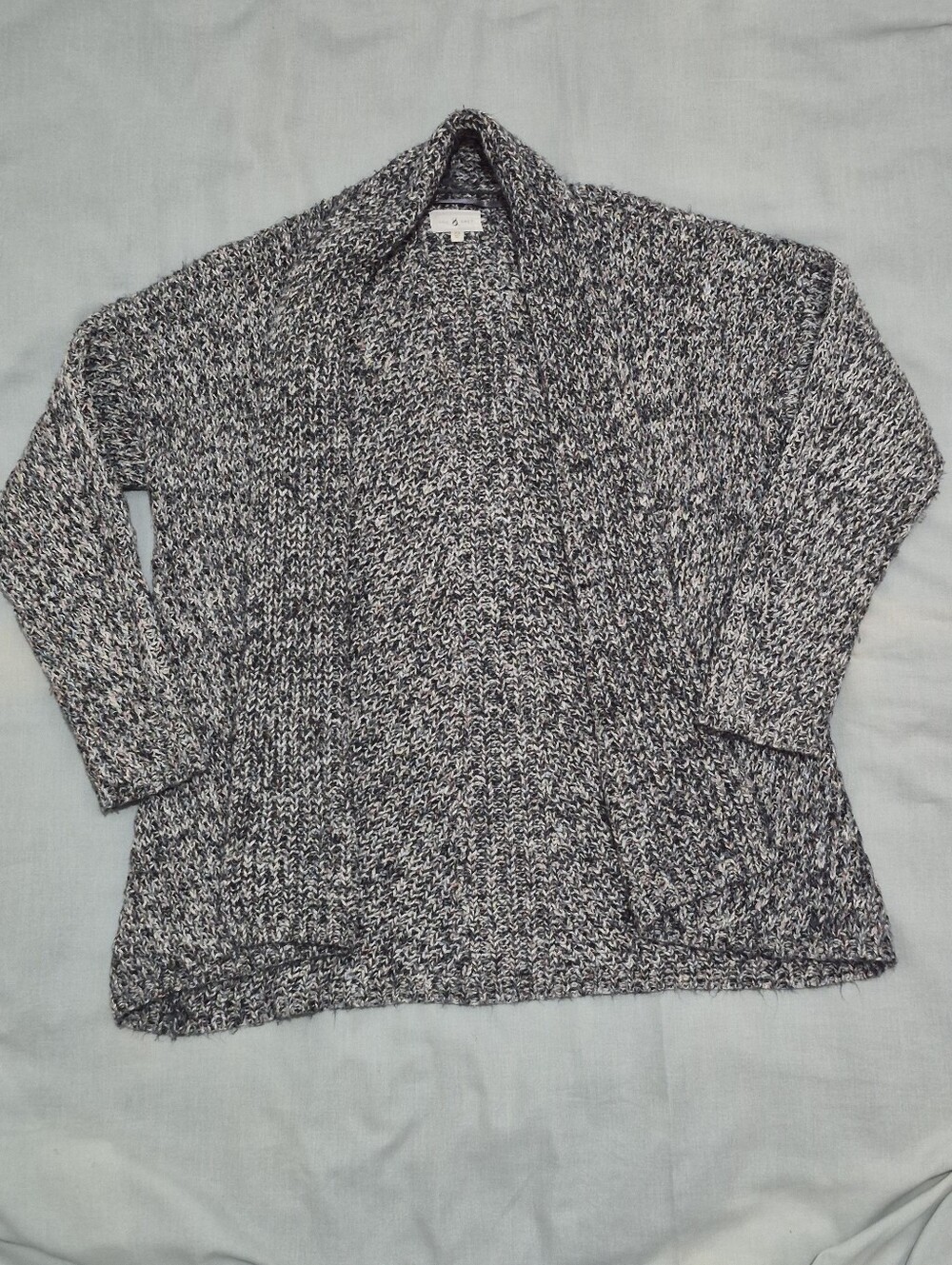 Lou & Grey Marled Open-Front Cardigan in Gray and White